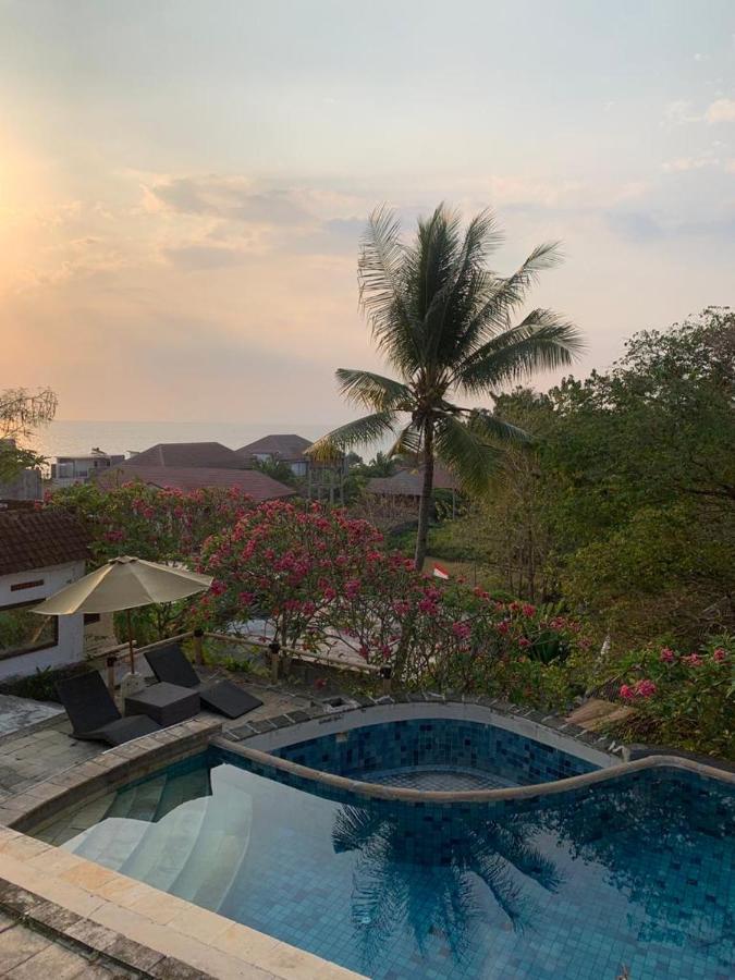 Lombok Coconut Hotel Mangsit Exterior photo