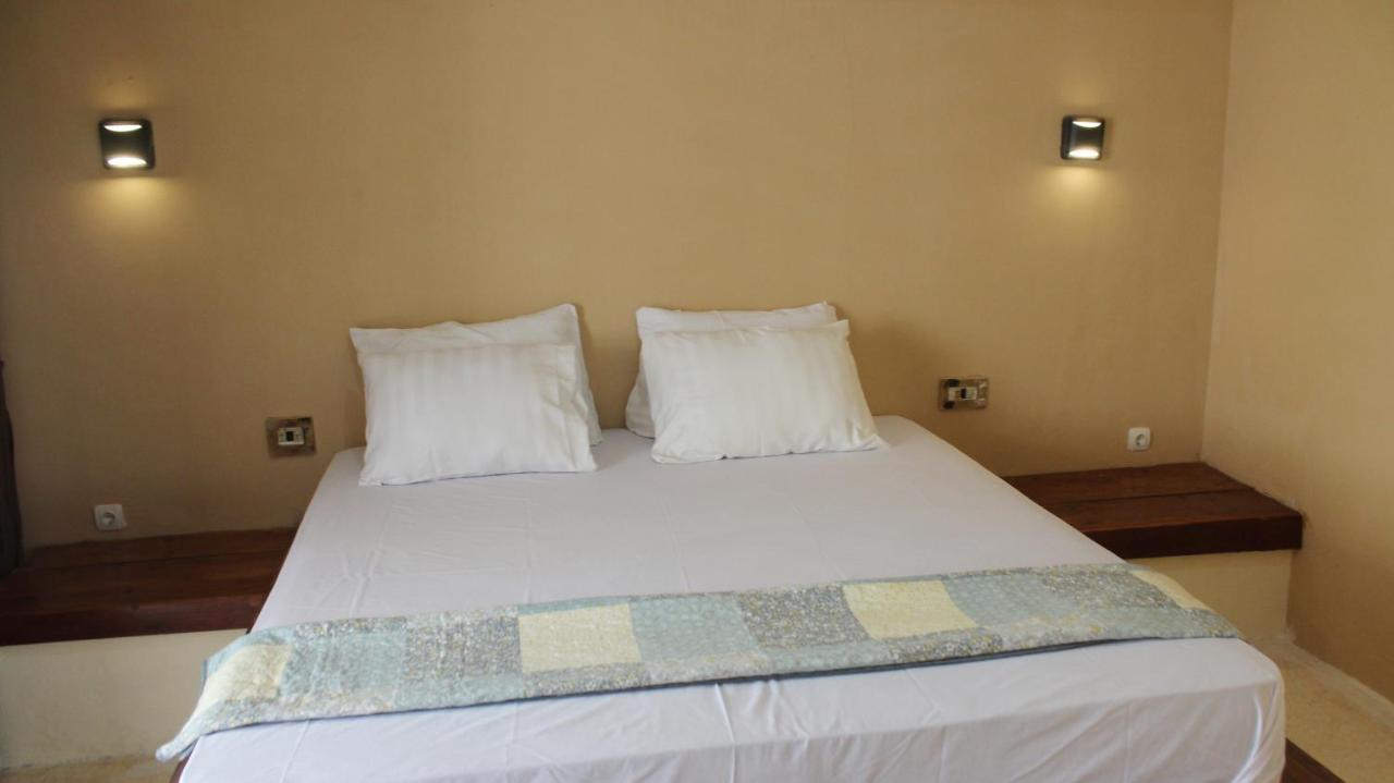 Lombok Coconut Hotel Mangsit Exterior photo